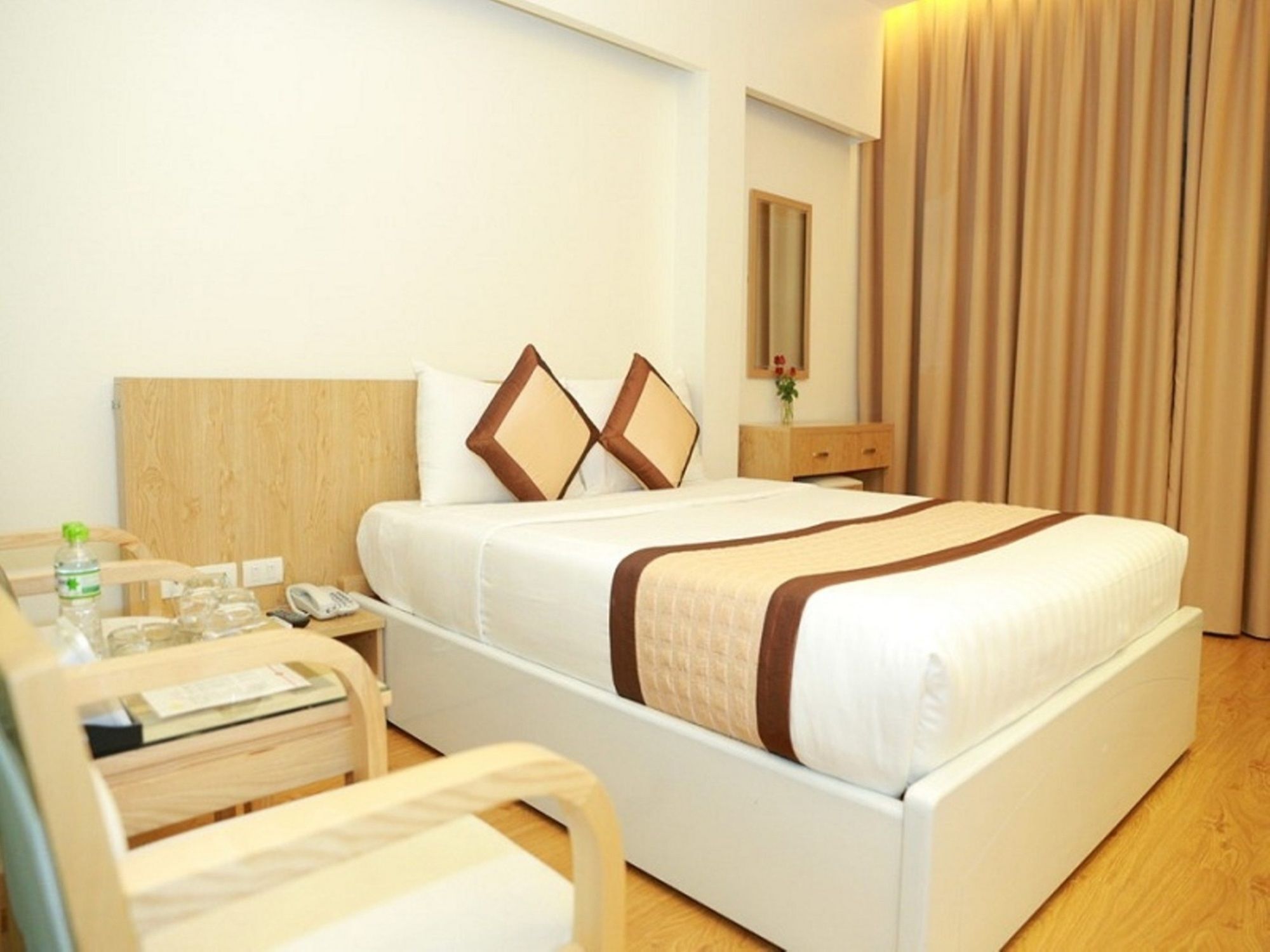 Oyo 210 Saki Hotel Hanoi Zewnętrze zdjęcie